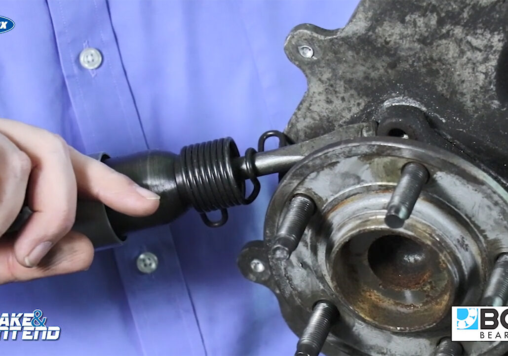removing-stuck-wheel-bearings-the-right-way-thumbnail